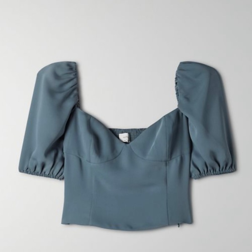 Aritzia Wilfred Novella Shortsleeve Blouse